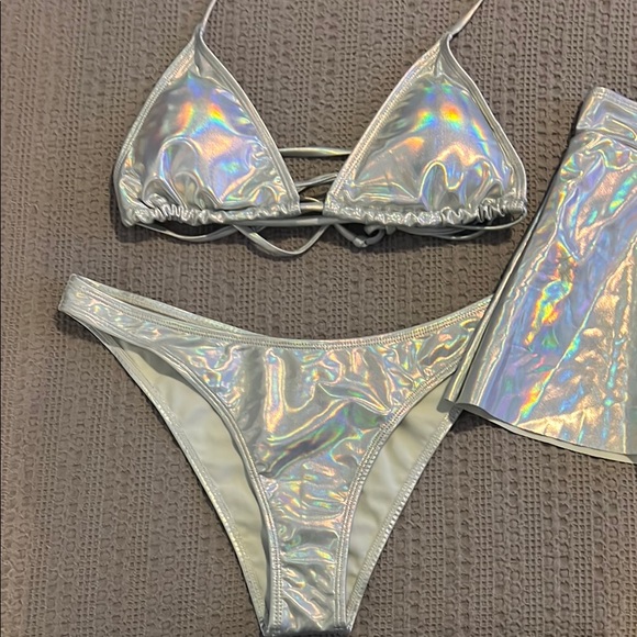 Iridescent Bikini Set with Skirt - Picture 2 of 6